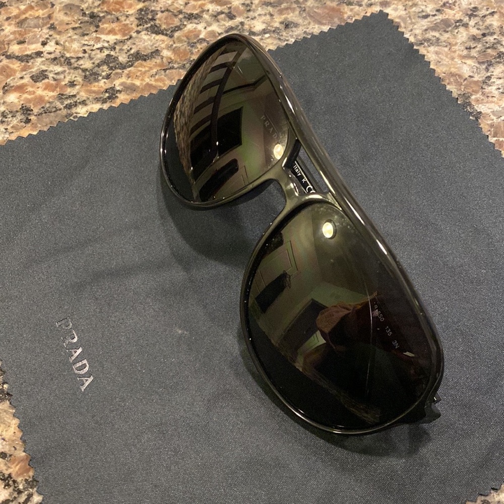 PRADA Sunglasses - Authentic